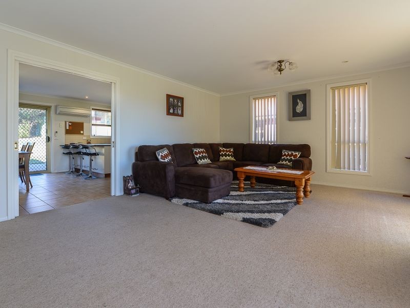 42 Reynolds Road, Midway Point TAS 7171