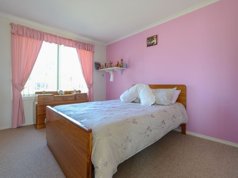 42 Reynolds Road, Midway Point TAS 7171