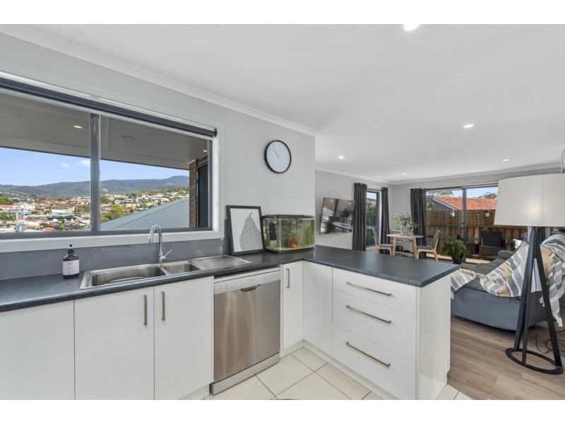 3/3 Willow Walk, Austins Ferry TAS 7011
