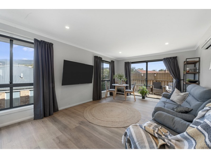 3/3 Willow Walk, Austins Ferry TAS 7011