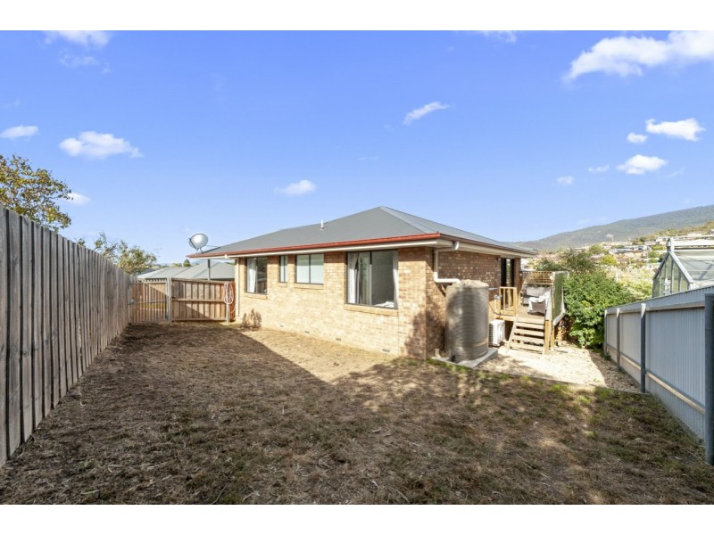 3/3 Willow Walk, Austins Ferry TAS 7011