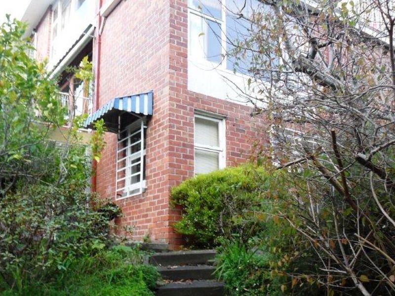 1/8 Woolton Place, Sandy Bay TAS 7005