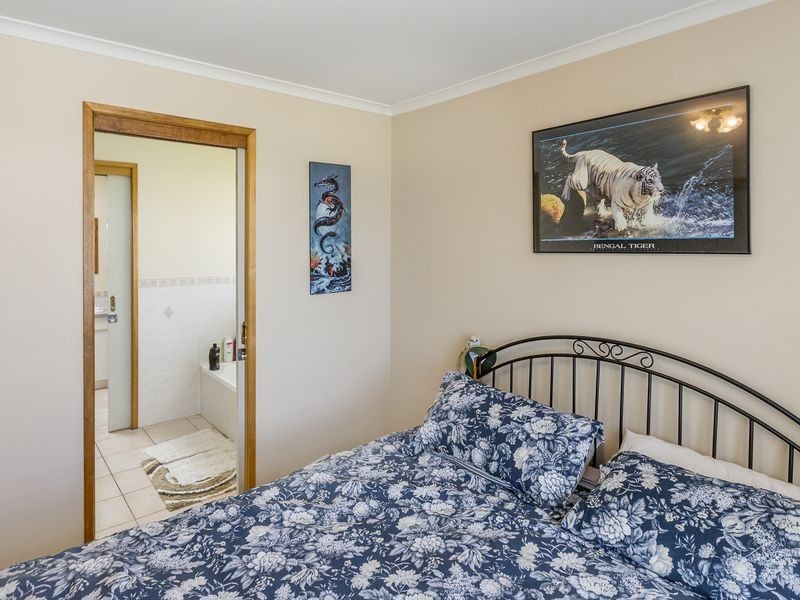 26 Fouche Avenue, Old Beach TAS 7017