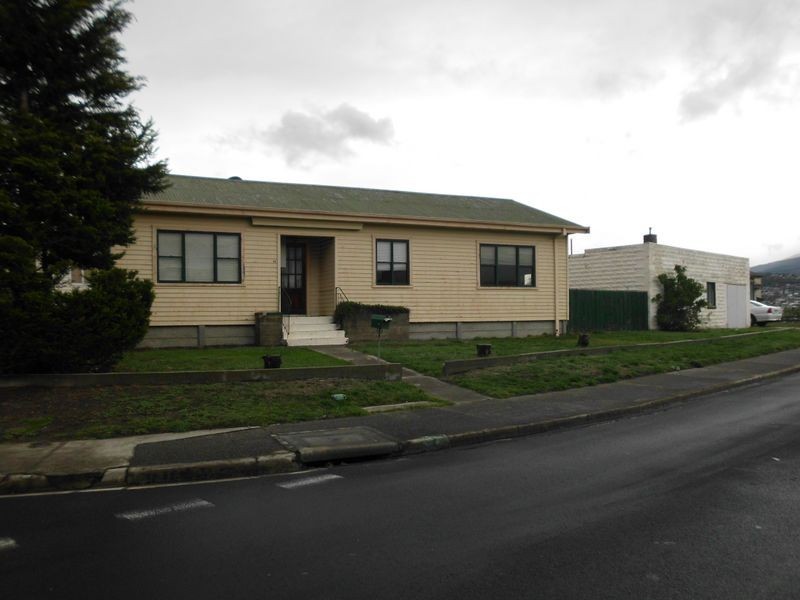 76 Renfrew Circle, Goodwood TAS 7010