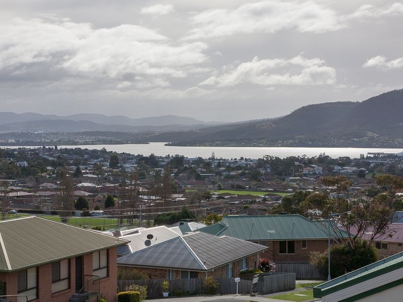 2 Aquila Street, Glenorchy TAS 7010