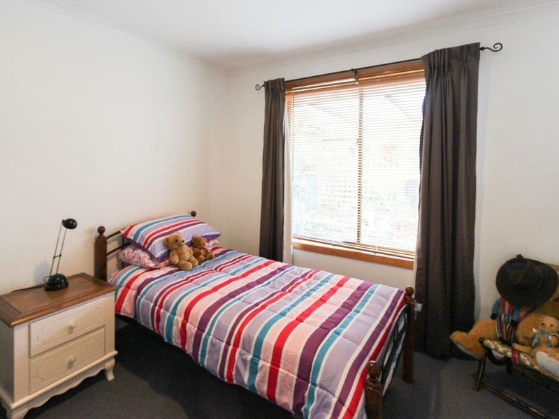 2 Aquila Street, Glenorchy TAS 7010