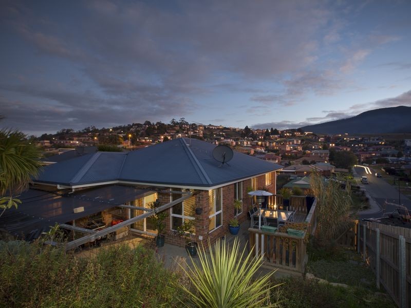 102 Sunshine Road, Austins Ferry TAS 7011