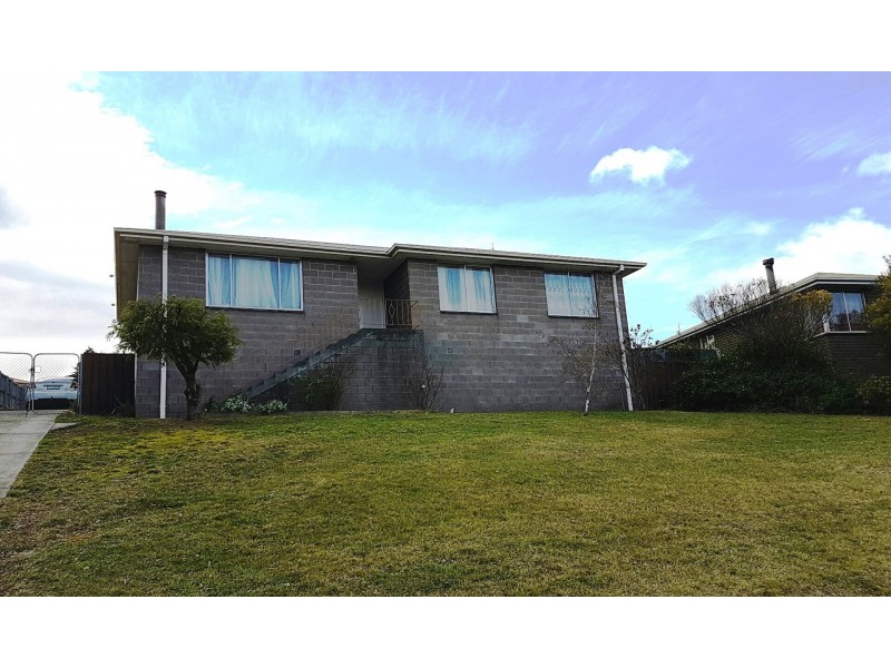 28 Calvert Crescent, Herdsmans Cove TAS 7030