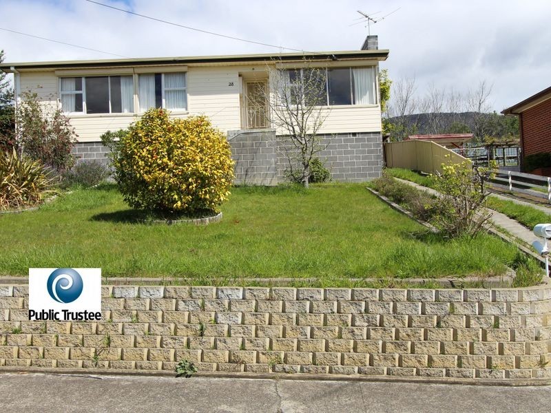 28 Carnegie Street, Claremont TAS 7011