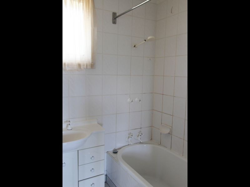 28 Carnegie Street, Claremont TAS 7011