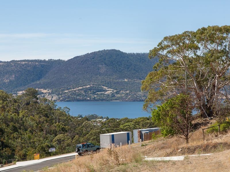 9 Nielson Drive, Montrose TAS 7010