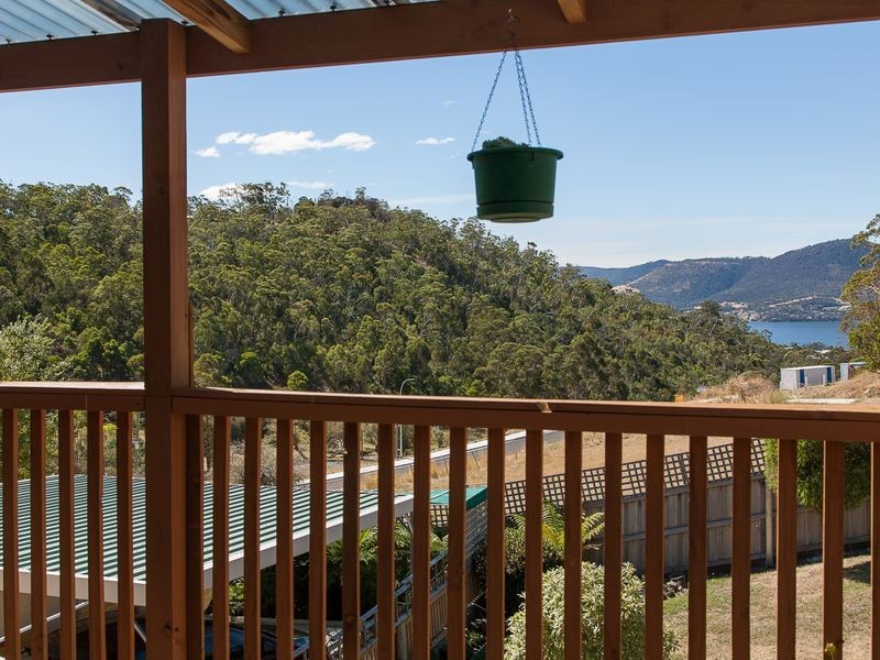9 Nielson Drive, Montrose TAS 7010