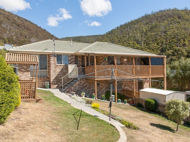 9 Nielson Drive, Montrose TAS 7010
