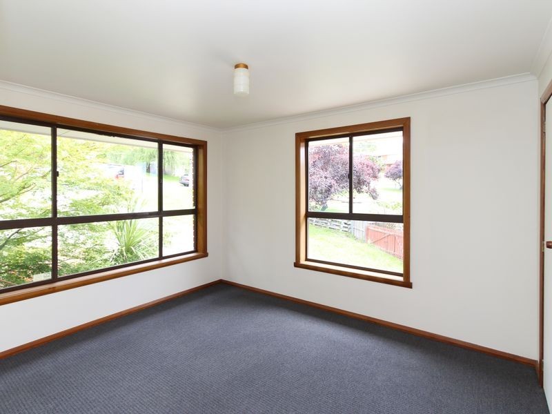 2/1 Riseley Court, Lenah Valley TAS 7008