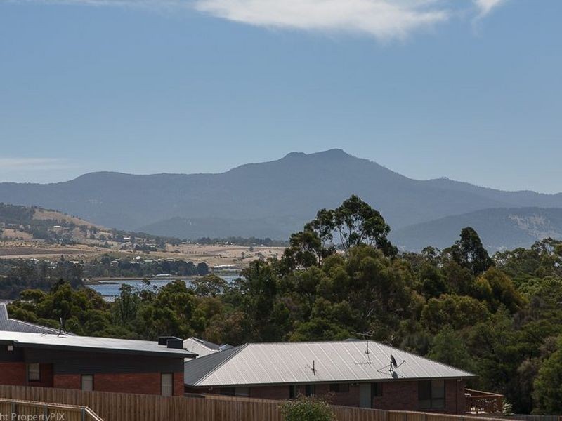 43 Blackstone Drive, Old Beach TAS 7017