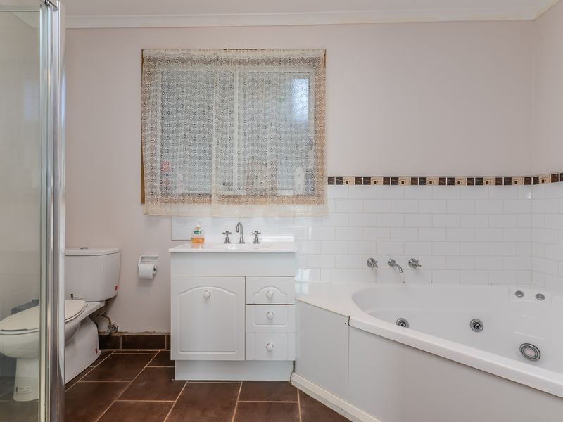 17 Yellow Brick Road, Old Beach TAS 7017