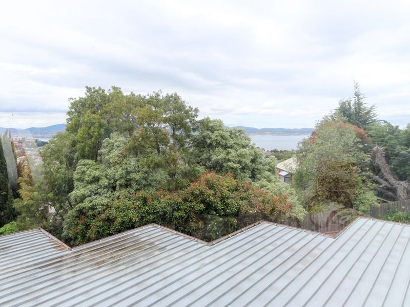 4/3 Richardson Avenue, Dynnyrne TAS 7005