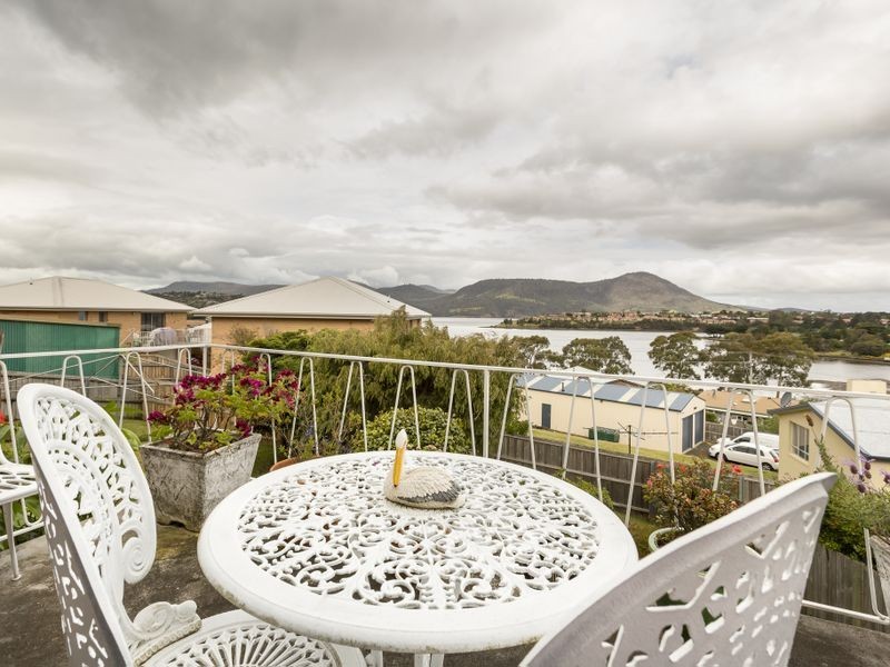11 Chippendale Street, Claremont TAS 7011