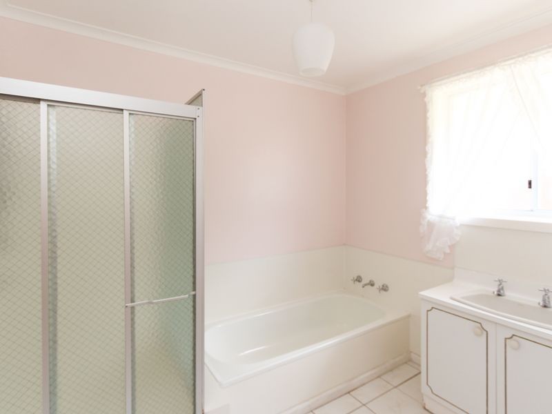21 Weston Place, Montrose TAS 7010
