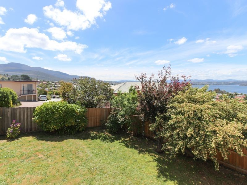 21 Weston Place, Montrose TAS 7010
