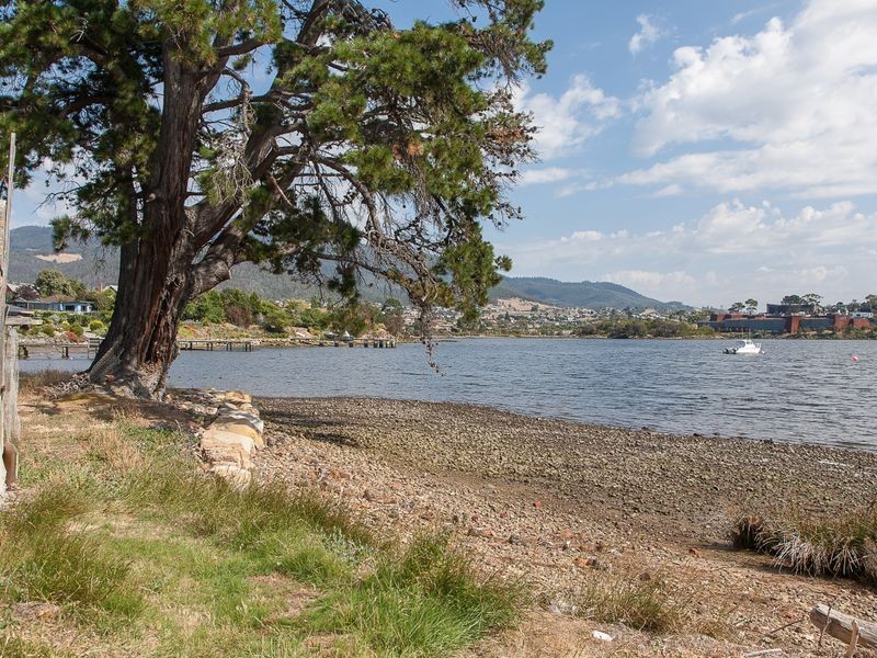 2/869 Brooker Highway, Rosetta TAS 7010