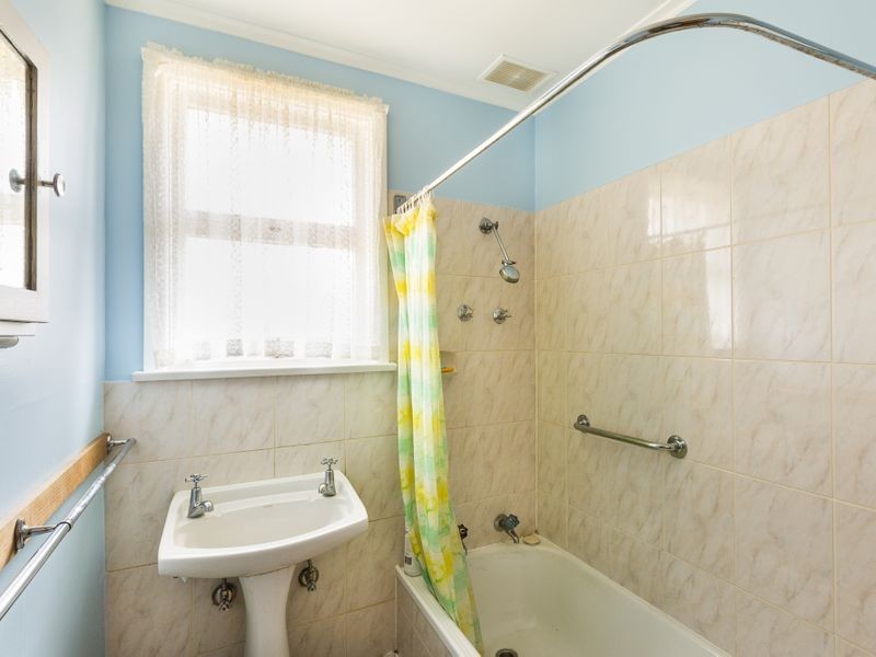 30 Ashbourne Grove, West Moonah TAS 7009