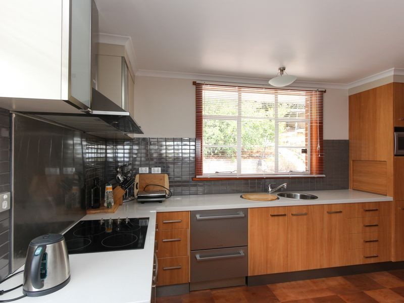 106 Doyle Avenue, Lenah Valley TAS 7008