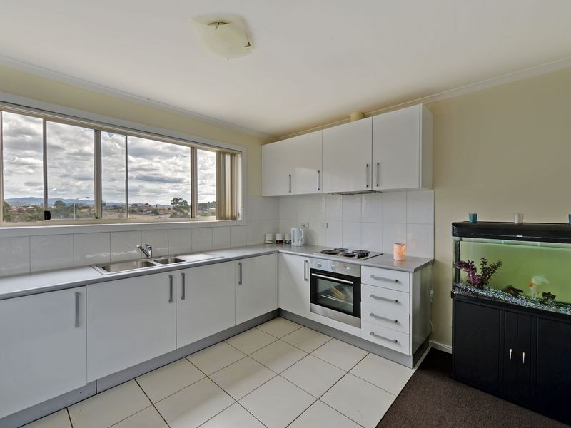 2/6 Birubi Place, Gagebrook TAS 7030