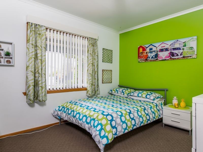 11 Huntley Street, Montrose TAS 7010