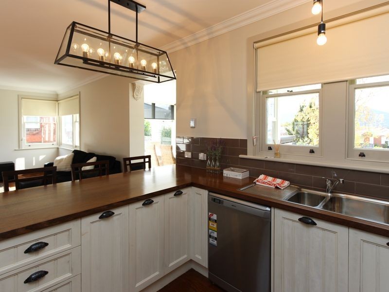 519 Main Road, Montrose TAS 7010