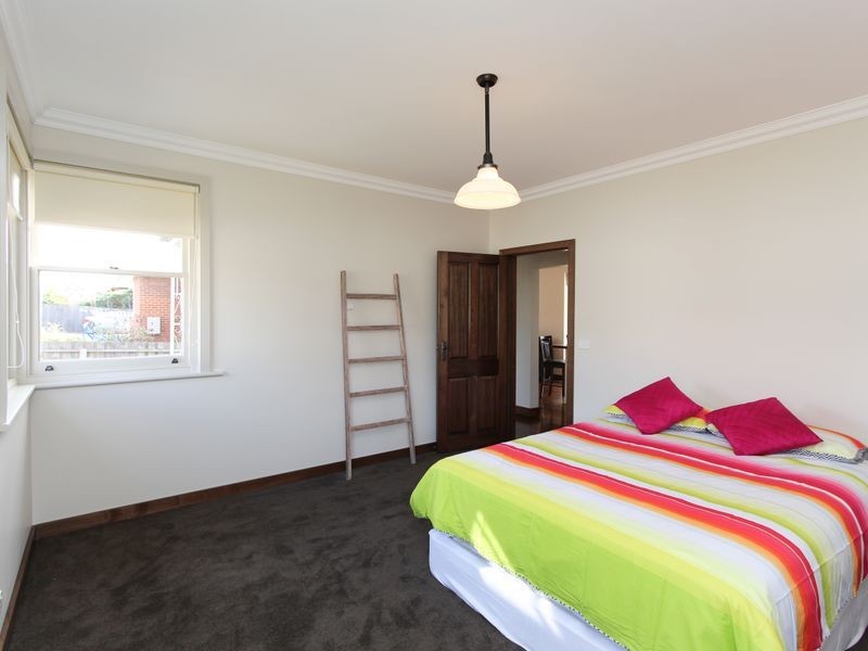 519 Main Road, Montrose TAS 7010