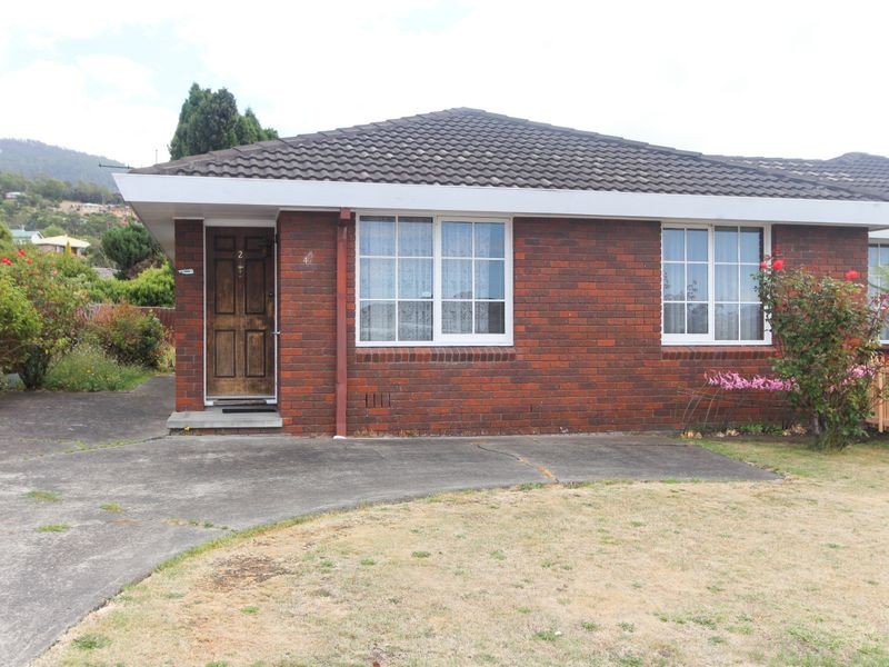 2/4 Walgett Place, Glenorchy TAS 7010
