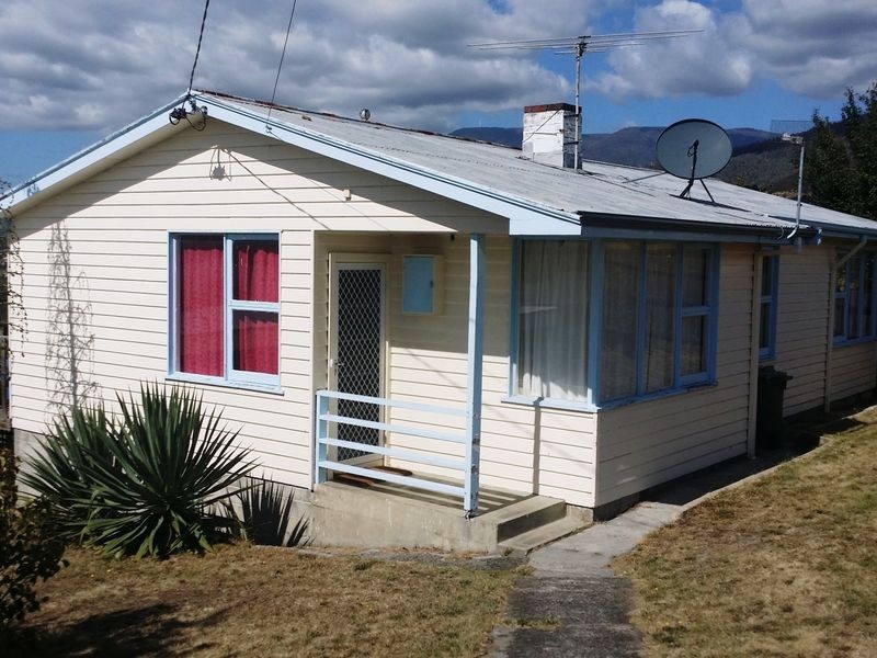 13 Tooma Avenue, Berriedale TAS 7011