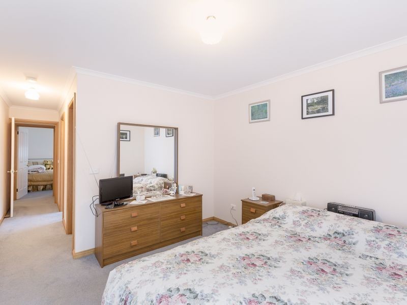 2 Pinot Court, Berriedale TAS 7011