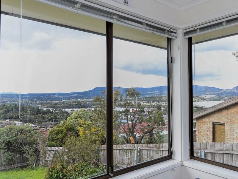 6 Newitt Drive, Austins Ferry TAS 7011