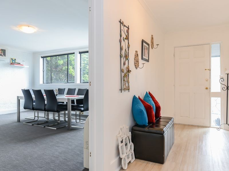 252 East Derwent Highway, Lindisfarne TAS 7015