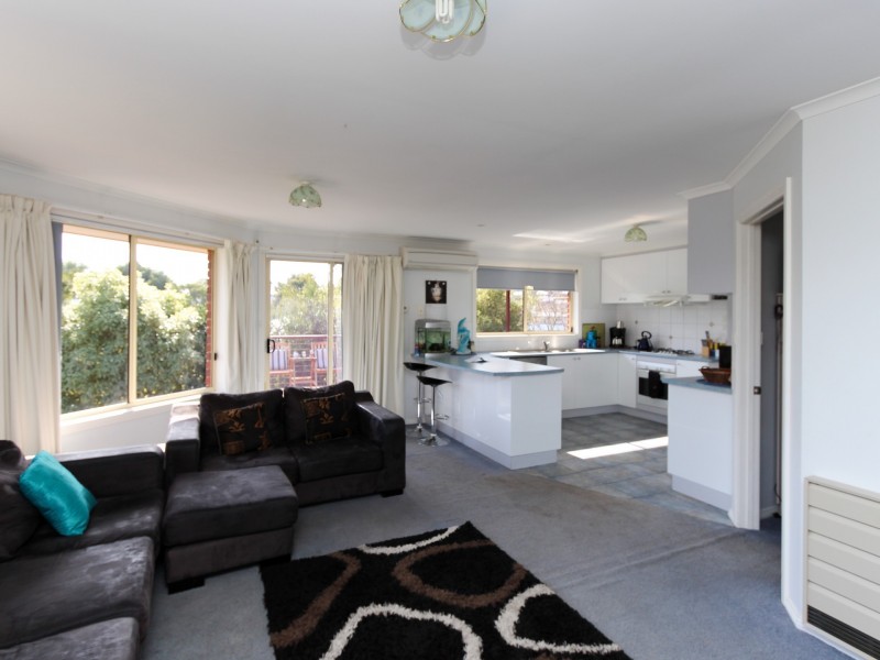 2 Saffron Drive, Kingston TAS 7050
