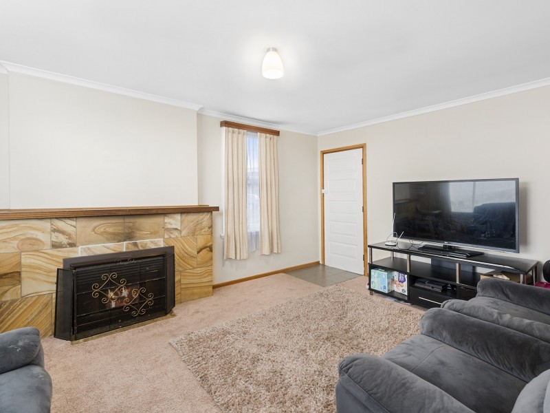 10 Centenary Crescent, Claremont TAS 7011