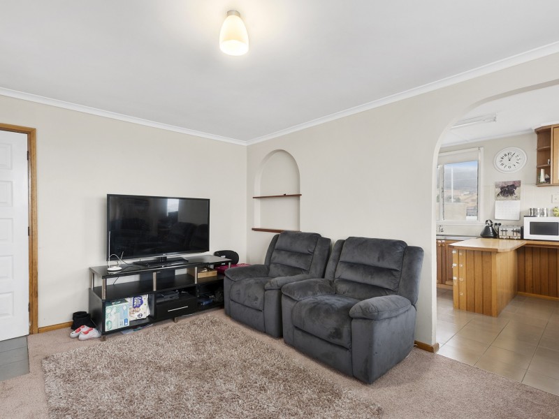 10 Centenary Crescent, Claremont TAS 7011