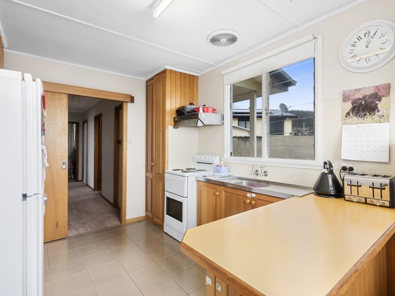 10 Centenary Crescent, Claremont TAS 7011