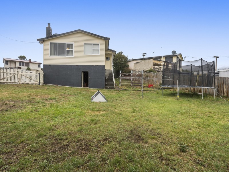 10 Centenary Crescent, Claremont TAS 7011