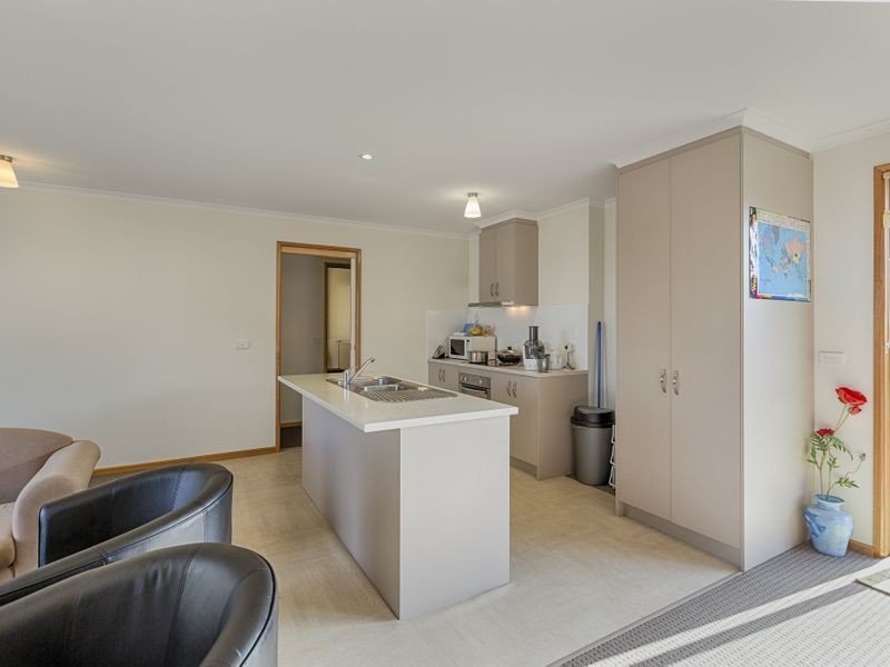 Unit 2/7 Bay Waters Court, Old Beach TAS 7017
