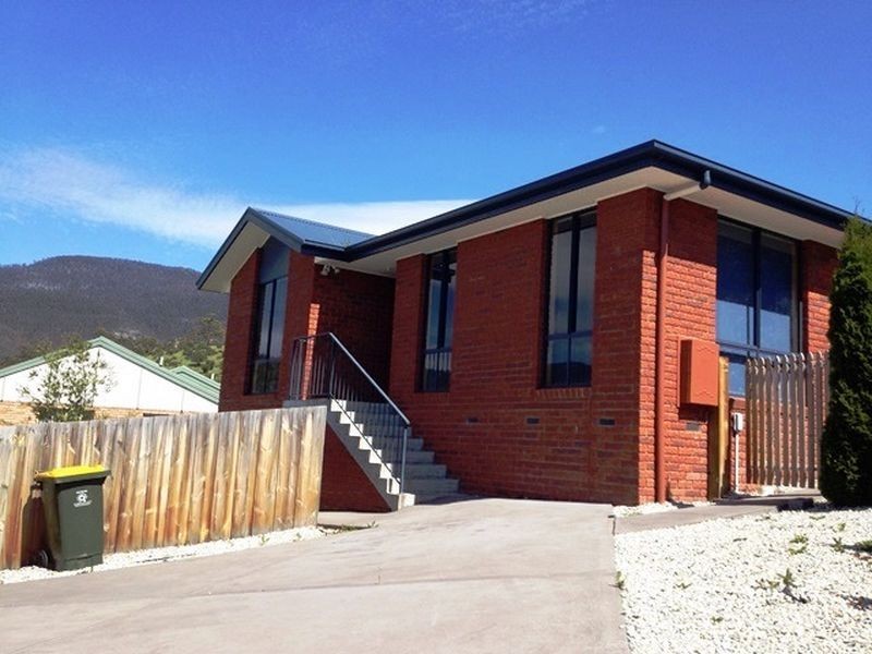 4 Treetops Court, Claremont TAS 7011