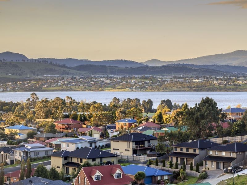 35 Arncliffe Road, Austins Ferry TAS 7011