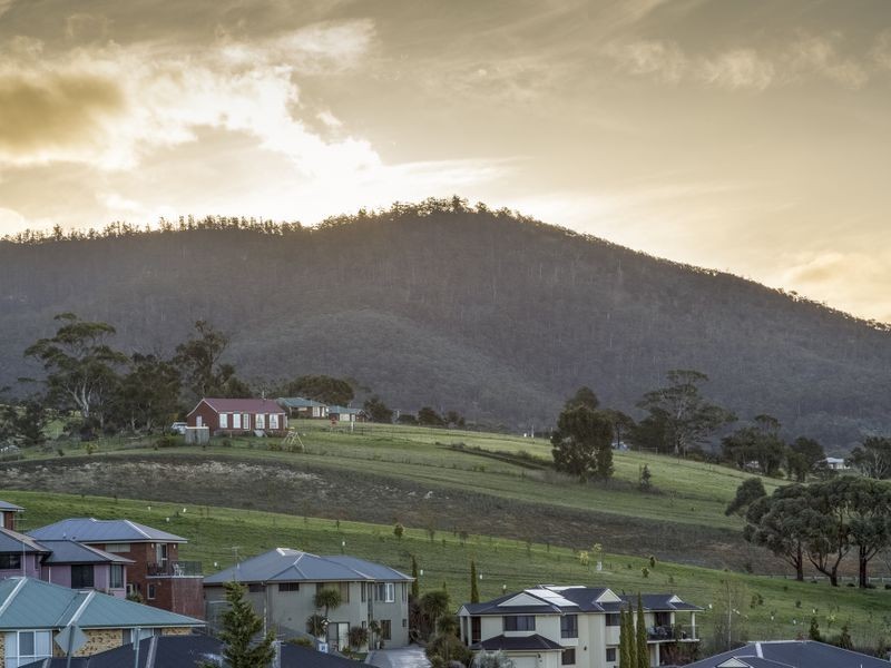 35 Arncliffe Road, Austins Ferry TAS 7011