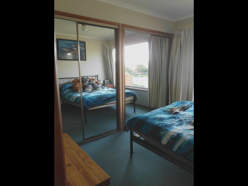 28 Signal Hill Road, Dodges Ferry TAS 7173