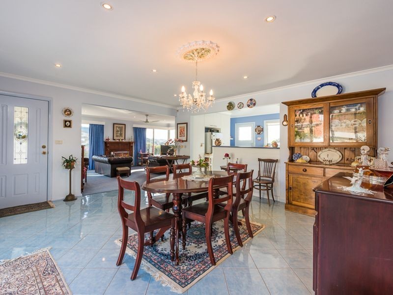 11 Turnbull Crescent, Rosetta TAS 7010
