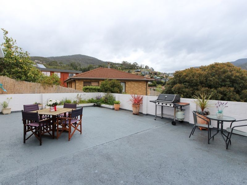 11 Turnbull Crescent, Rosetta TAS 7010