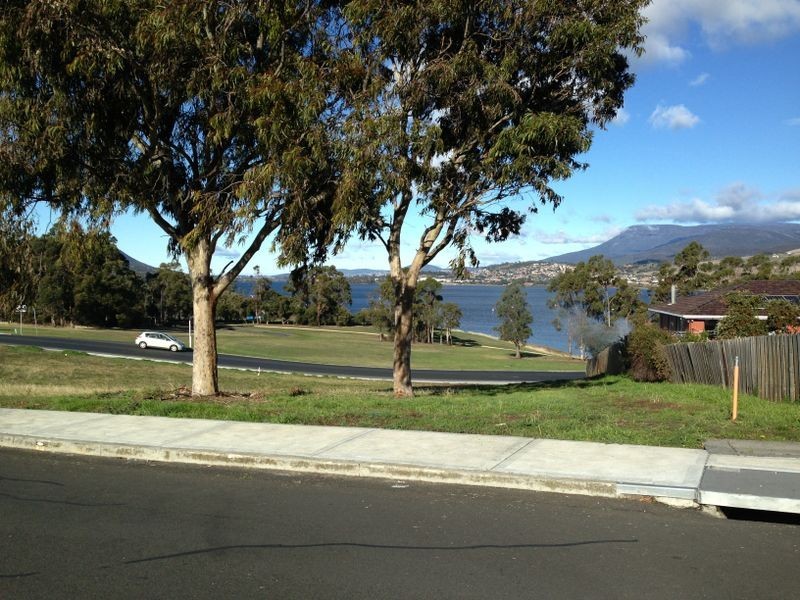 2a Thompson Crescent, Bridgewater TAS 7030