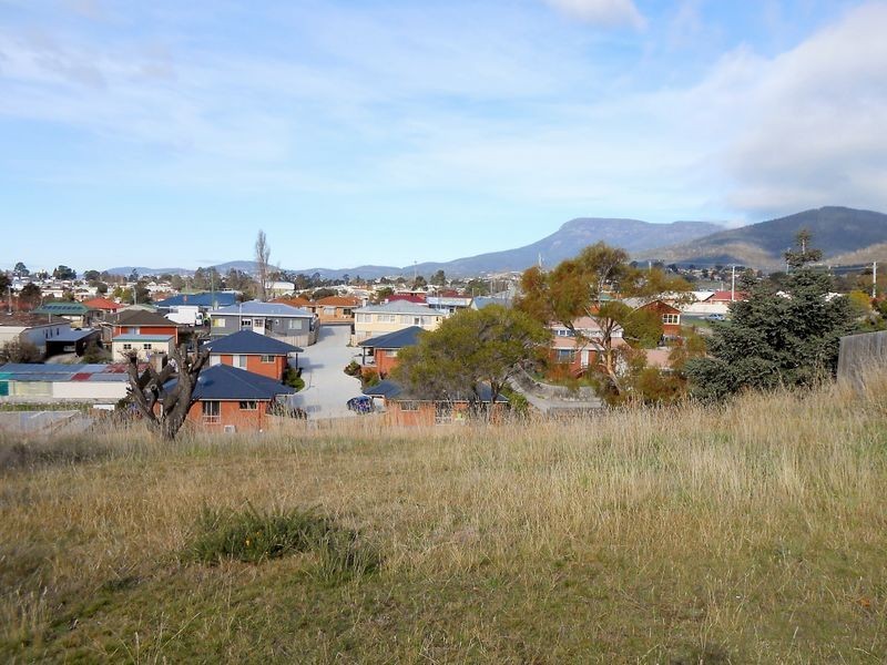 9 Leighland Road, Claremont TAS 7011